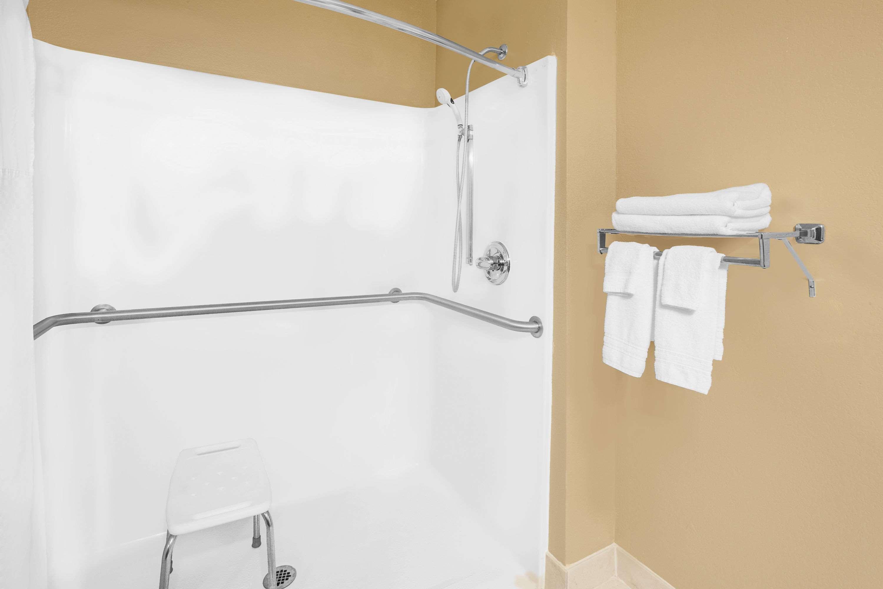Super 8 By Wyndham Seville Εξωτερικό φωτογραφία